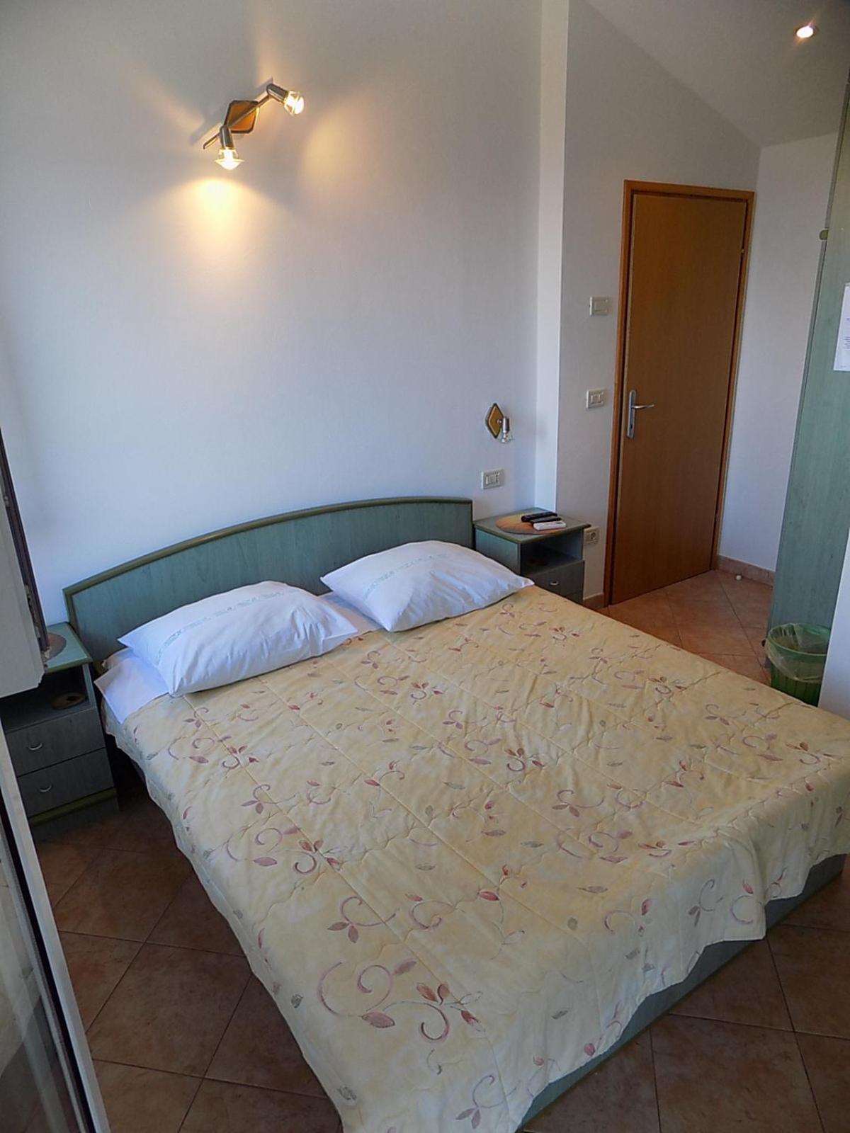 Apartments Tinka 布鲁赛吉 外观 照片